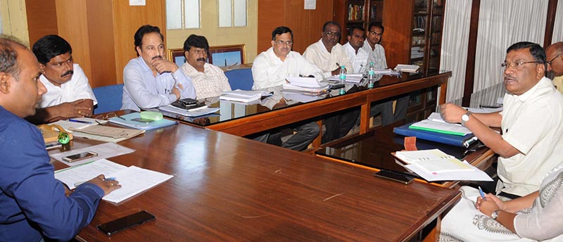 ಮೈಸೂರು: ಸೂಕ್ತ ರೀತಿ ಸ್ಲಂ ಬೋರ್ಡ್ ಮನೆ ಹಂಚಿಕೆ; ಜಿಲ್ಲಾಧಿಕಾರಿ ಡಿ.ರಂದೀಪ್